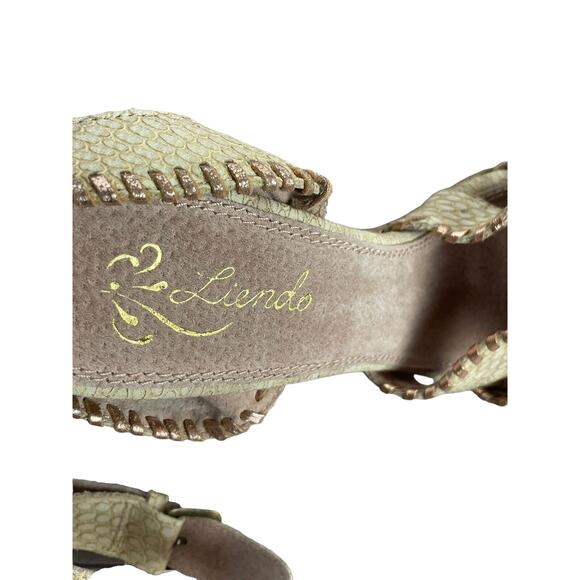 Anthropologie Liendo stitched side Snakeskin Buckle heels Size 8 - Picture 3 of 12